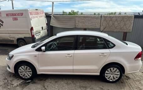 Volkswagen Polo VI (EU Market), 2013 год, 700 000 рублей, 4 фотография