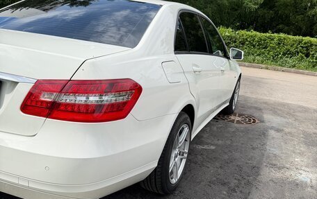 Mercedes-Benz E-Класс, 2011 год, 1 500 000 рублей, 3 фотография