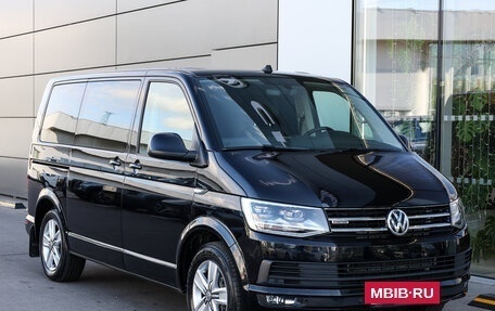 Volkswagen Multivan T6 рестайлинг, 2019 год, 4 998 000 рублей, 3 фотография