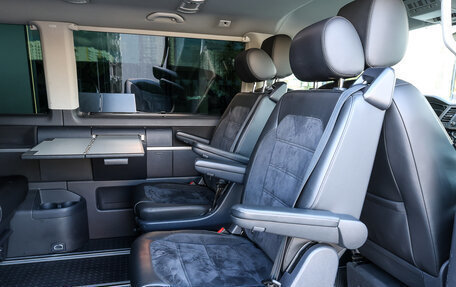 Volkswagen Multivan T6 рестайлинг, 2019 год, 4 998 000 рублей, 13 фотография