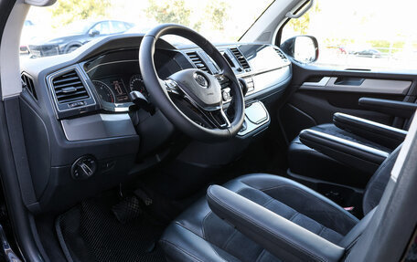Volkswagen Multivan T6 рестайлинг, 2019 год, 4 998 000 рублей, 18 фотография