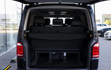 Volkswagen Multivan T6 рестайлинг, 2019 год, 4 998 000 рублей, 9 фотография