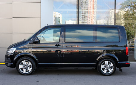 Volkswagen Multivan T6 рестайлинг, 2019 год, 4 998 000 рублей, 8 фотография