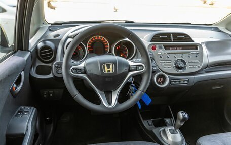 Honda Jazz II рестайлинг, 2009 год, 648 000 рублей, 14 фотография