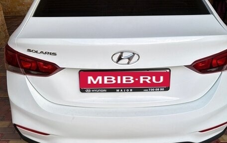 Hyundai Solaris II рестайлинг, 2017 год, 920 000 рублей, 2 фотография