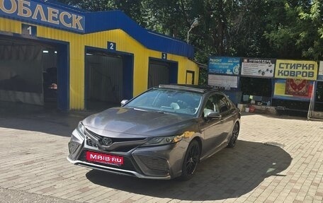 Toyota Camry, 2021 год, 2 600 000 рублей, 1 фотография