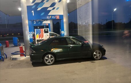 Lexus IS II рестайлинг 2, 2002 год, 720 000 рублей, 12 фотография