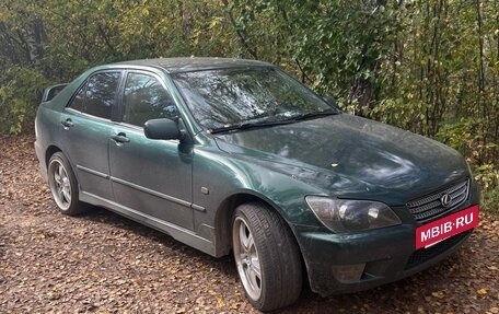 Lexus IS II рестайлинг 2, 2002 год, 720 000 рублей, 11 фотография