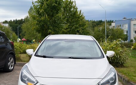 Hyundai i40 I рестайлинг, 2015 год, 890 000 рублей, 2 фотография