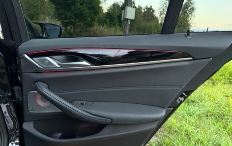 BMW 5 серия, 2021 год, 3 600 000 рублей, 9 фотография