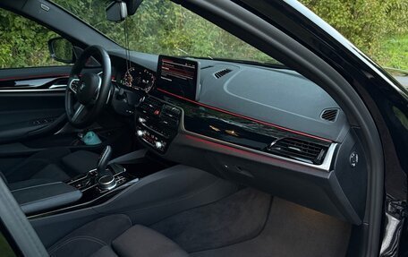 BMW 5 серия, 2021 год, 3 600 000 рублей, 17 фотография