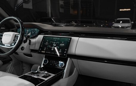 Land Rover Range Rover IV рестайлинг, 2023 год, 18 866 000 рублей, 11 фотография