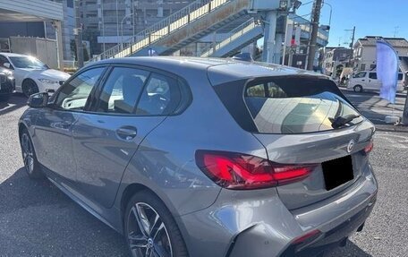 BMW 1 серия, 2022 год, 1 398 000 рублей, 5 фотография
