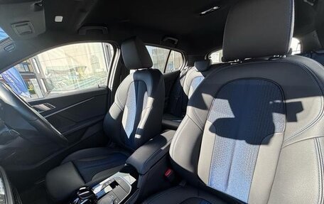 BMW 1 серия, 2022 год, 1 398 000 рублей, 21 фотография