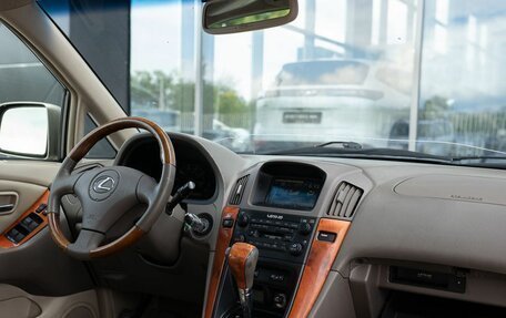 Lexus RX IV рестайлинг, 2001 год, 660 000 рублей, 10 фотография