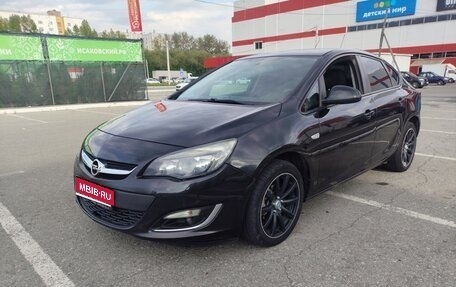 Opel Astra J, 2013 год, 645 000 рублей, 1 фотография