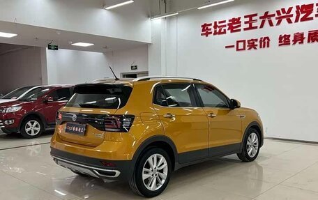 Volkswagen T-Cross I, 2022 год, 1 820 000 рублей, 4 фотография