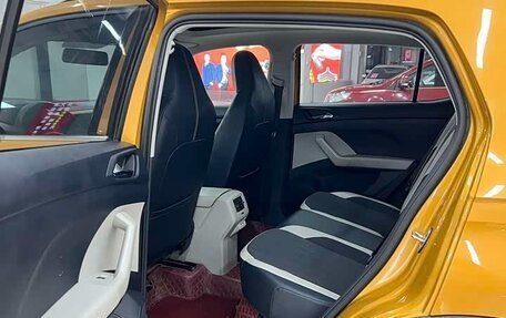 Volkswagen T-Cross I, 2022 год, 1 820 000 рублей, 13 фотография