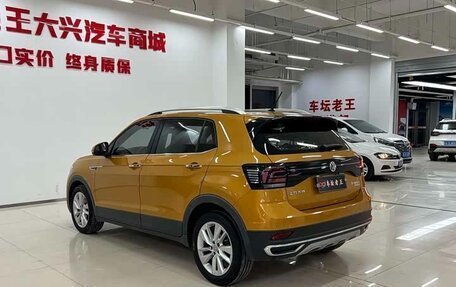 Volkswagen T-Cross I, 2022 год, 1 820 000 рублей, 6 фотография