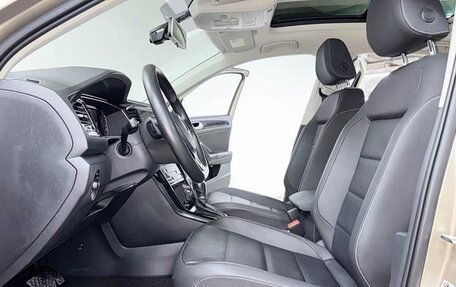 Volkswagen T-Roc I, 2022 год, 1 575 000 рублей, 8 фотография