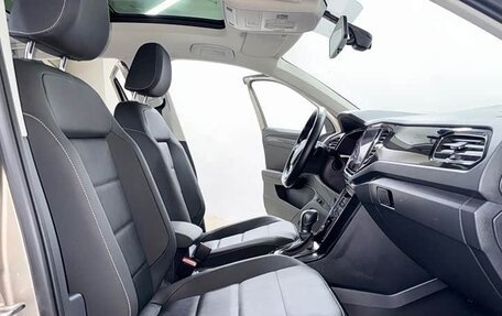 Volkswagen T-Roc I, 2022 год, 1 575 000 рублей, 7 фотография
