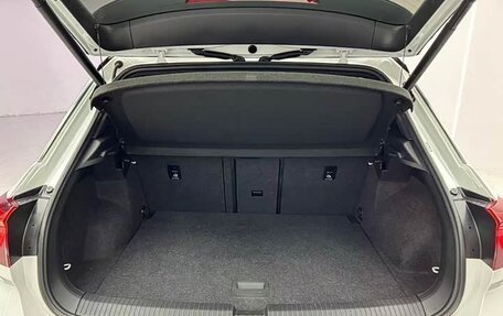 Volkswagen T-Roc I, 2022 год, 1 575 000 рублей, 23 фотография