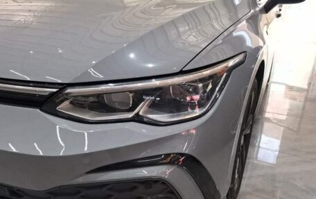 Volkswagen Golf VIII, 2024 год, 2 600 000 рублей, 8 фотография