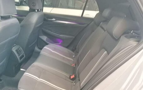 Volkswagen Golf VIII, 2024 год, 2 600 000 рублей, 19 фотография