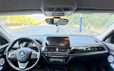 BMW 1 серия, 2022 год, 1 430 000 рублей, 5 фотография