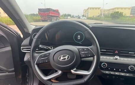 Hyundai Elantra, 2023 год, 1 690 000 рублей, 9 фотография