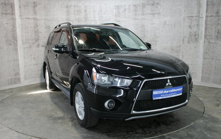 Mitsubishi Outlander III рестайлинг 3, 2011 год, 981 000 рублей, 3 фотография
