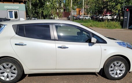 Nissan Leaf I, 2016 год, 1 030 000 рублей, 5 фотография