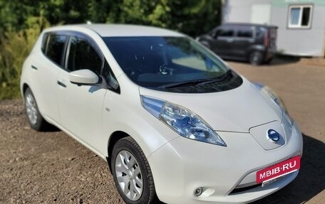 Nissan Leaf I, 2016 год, 1 030 000 рублей, 7 фотография