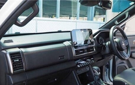 Mitsubishi L200, 2024 год, 4 342 000 рублей, 13 фотография