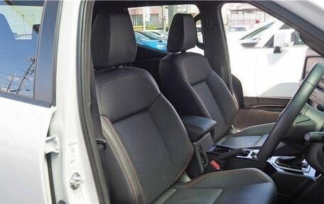 Mitsubishi L200, 2024 год, 4 342 000 рублей, 24 фотография