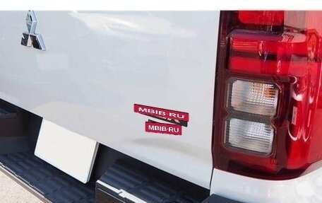 Mitsubishi L200, 2024 год, 4 342 000 рублей, 28 фотография