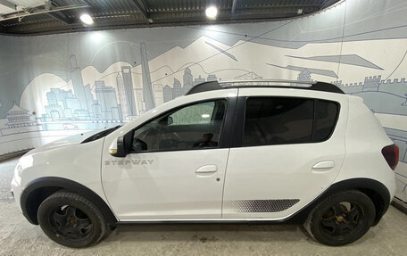 Renault Sandero II рестайлинг, 2018 год, 948 000 рублей, 2 фотография