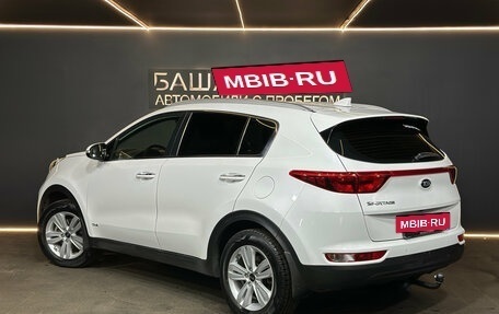 KIA Sportage IV рестайлинг, 2018 год, 2 135 000 рублей, 6 фотография