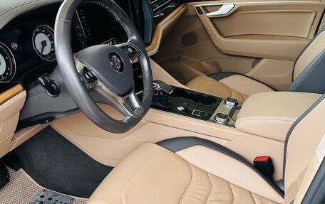Volkswagen Touareg III, 2019 год, 5 495 000 рублей, 5 фотография