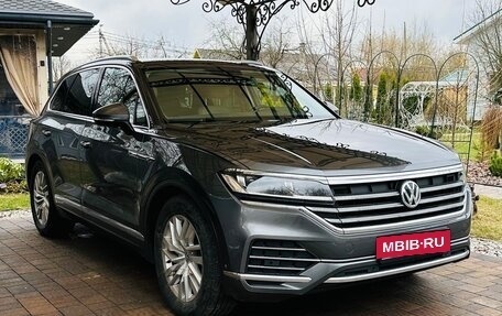 Volkswagen Touareg III, 2019 год, 5 495 000 рублей, 2 фотография