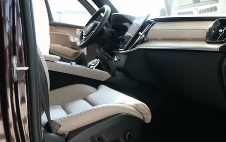 Volvo XC90 II рестайлинг, 2025 год, 9 600 000 рублей, 16 фотография