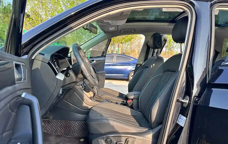Volkswagen Tiguan II, 2023 год, 2 280 000 рублей, 7 фотография