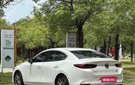 Mazda 3, 2022 год, 1 385 000 рублей, 5 фотография