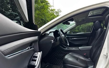 Mazda 3, 2022 год, 1 385 000 рублей, 8 фотография