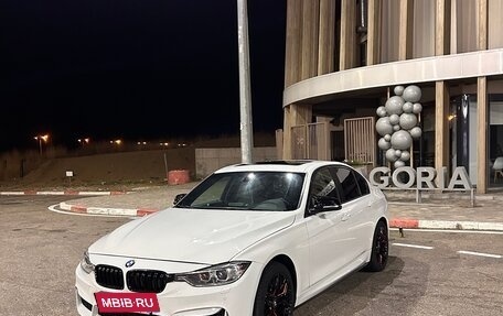 BMW 3 серия, 2015 год, 1 950 000 рублей, 3 фотография