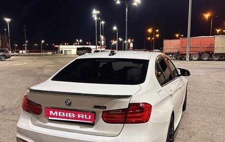 BMW 3 серия, 2015 год, 1 950 000 рублей, 11 фотография
