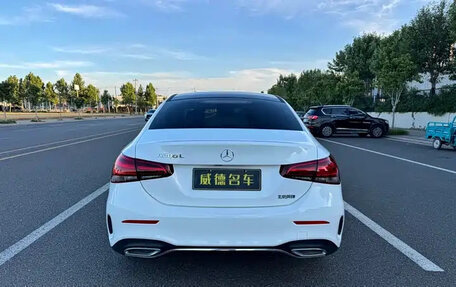 Mercedes-Benz A-Класс, 2022 год, 1 642 000 рублей, 5 фотография