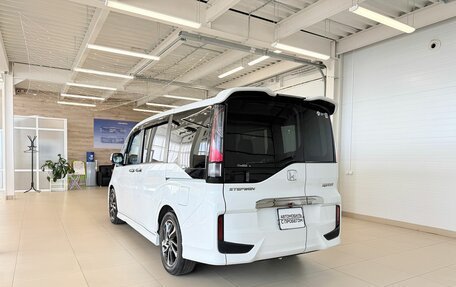Honda Stepwgn IV, 2015 год, 1 949 000 рублей, 4 фотография