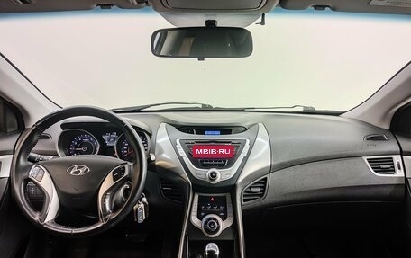 Hyundai Elantra V, 2011 год, 690 000 рублей, 9 фотография