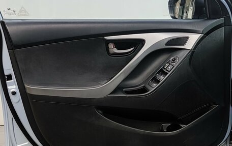 Hyundai Elantra V, 2011 год, 690 000 рублей, 27 фотография